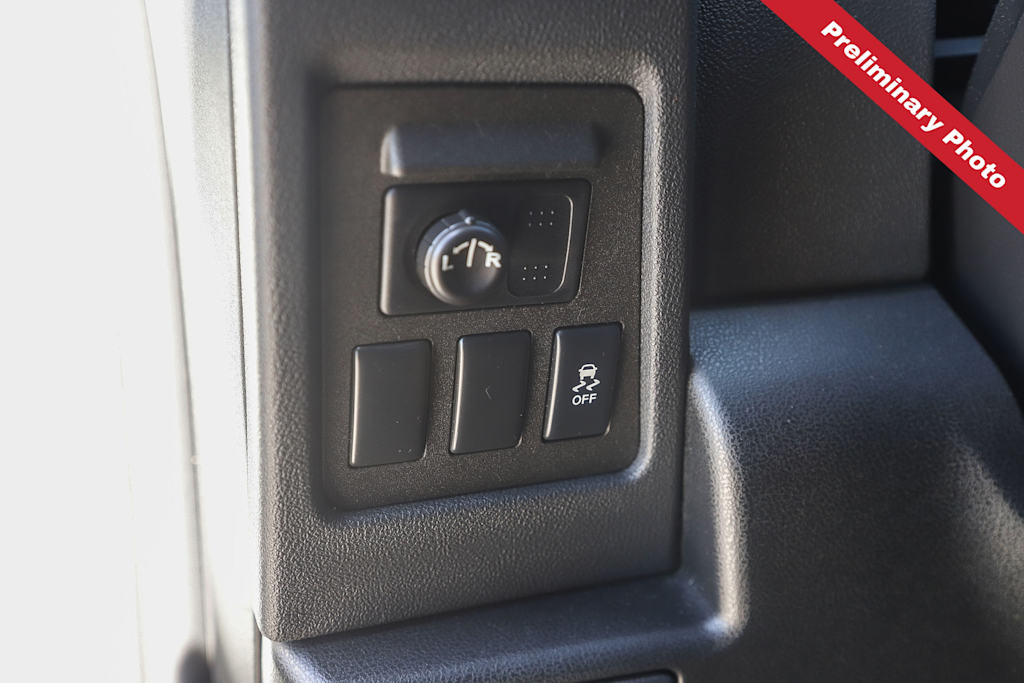 Thumbnail: 2013 Nissan Rogue - 21