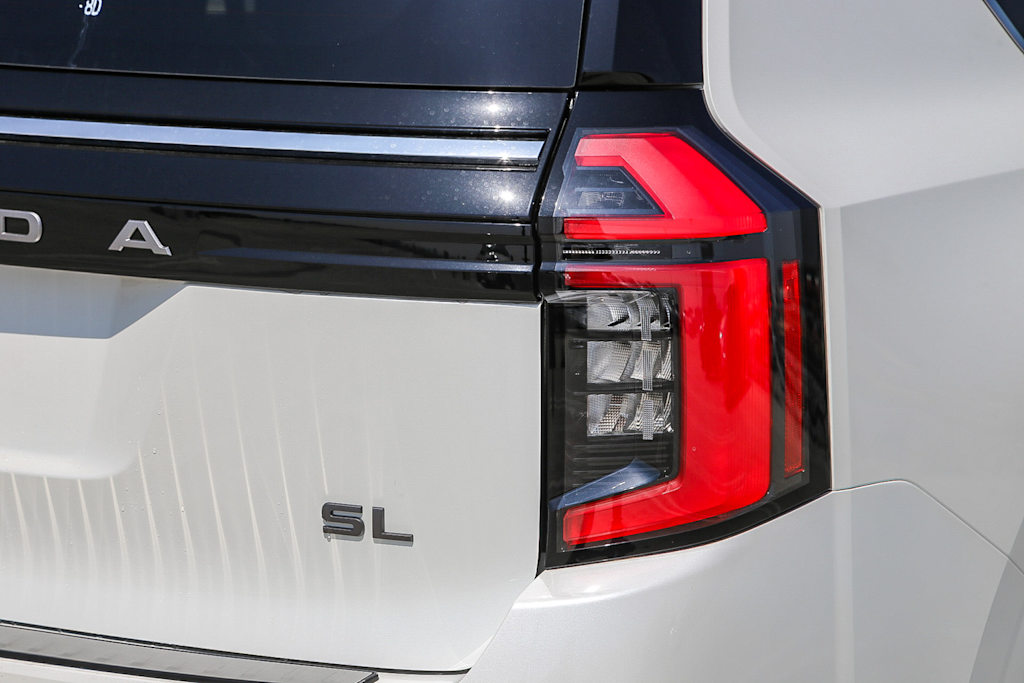 Thumbnail: 2026 Nissan Armada - 19