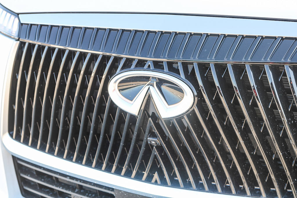 2025 INFINITI QX80 Pure 6