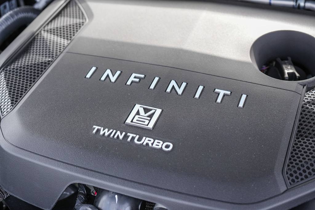 Thumbnail: 2026 INFINITI QX80 - 5