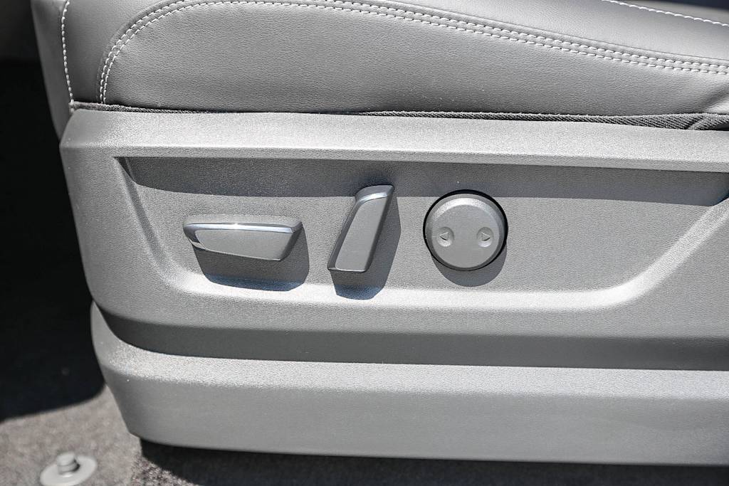 2025 INFINITI QX80 Pure 27