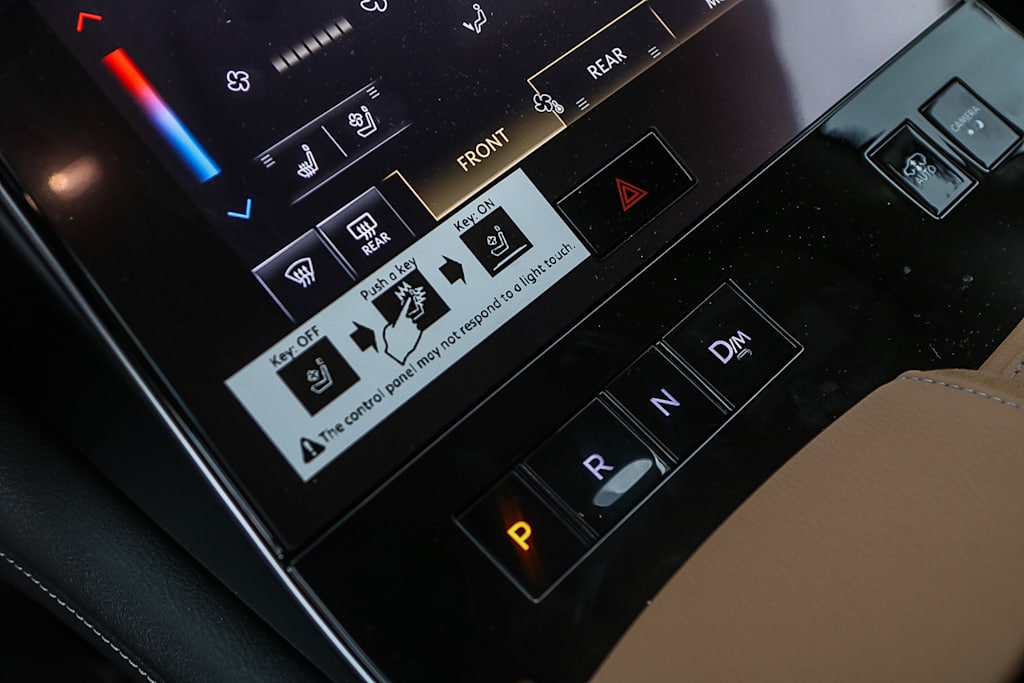 2025 INFINITI QX80 Luxe 24