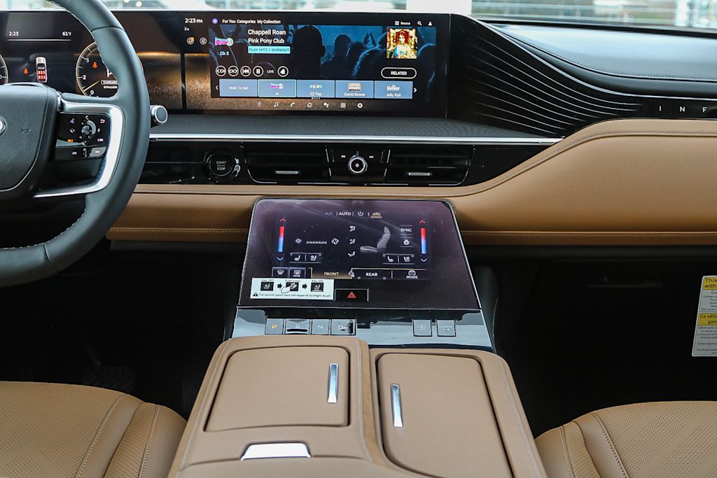2025 INFINITI QX80 Luxe 8