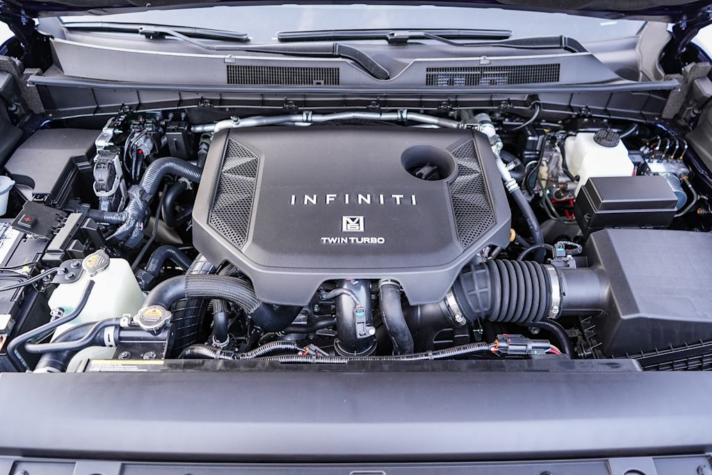 Thumbnail: 2026 INFINITI QX80 - 6