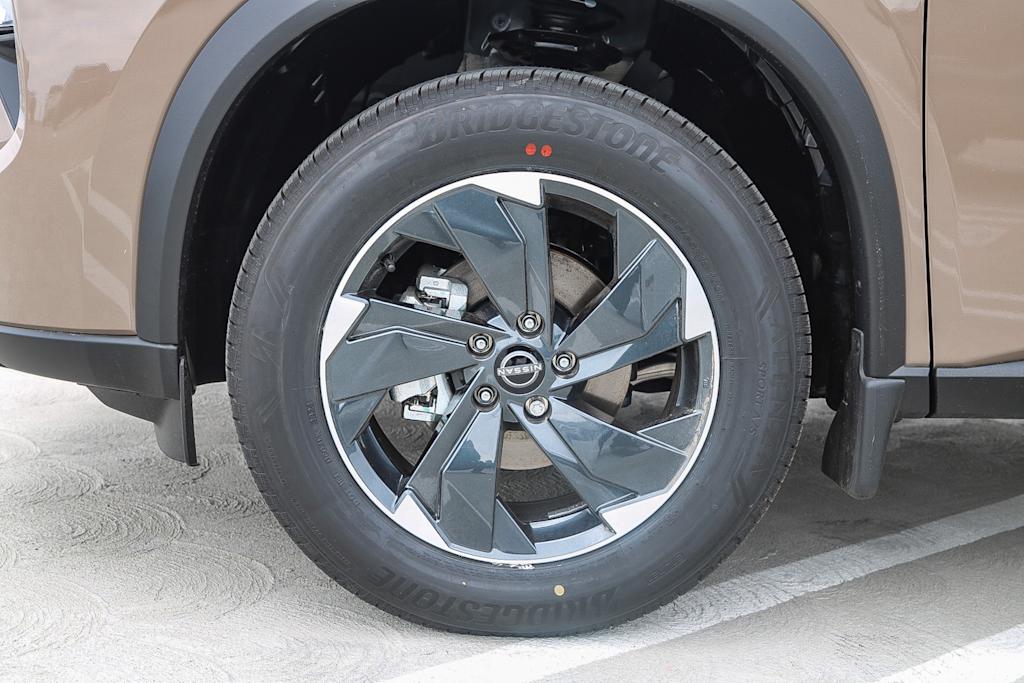 Thumbnail: 2025 Nissan Rogue - 34