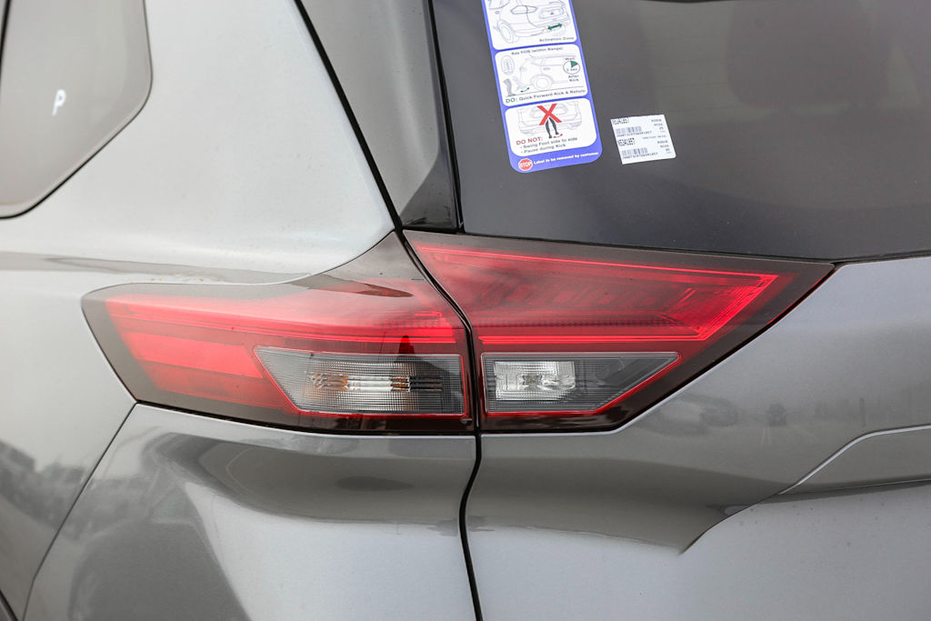 Thumbnail: 2025 Nissan Rogue - 18