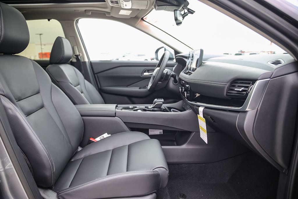 Thumbnail: 2025 Nissan Rogue - 9