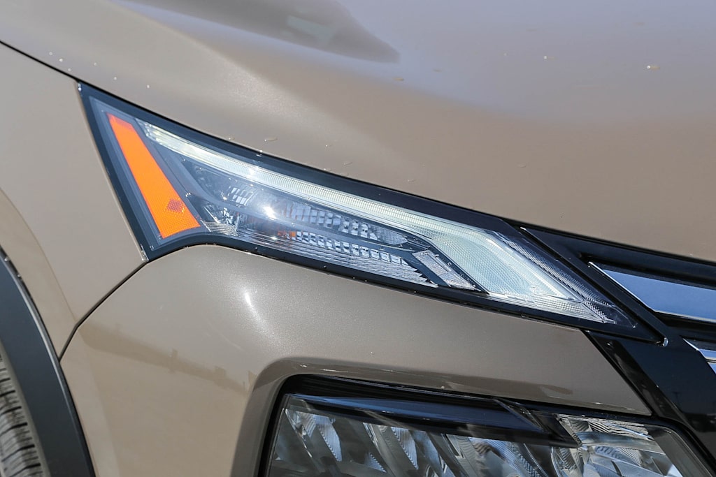 Thumbnail: 2025 Nissan Rogue - 17