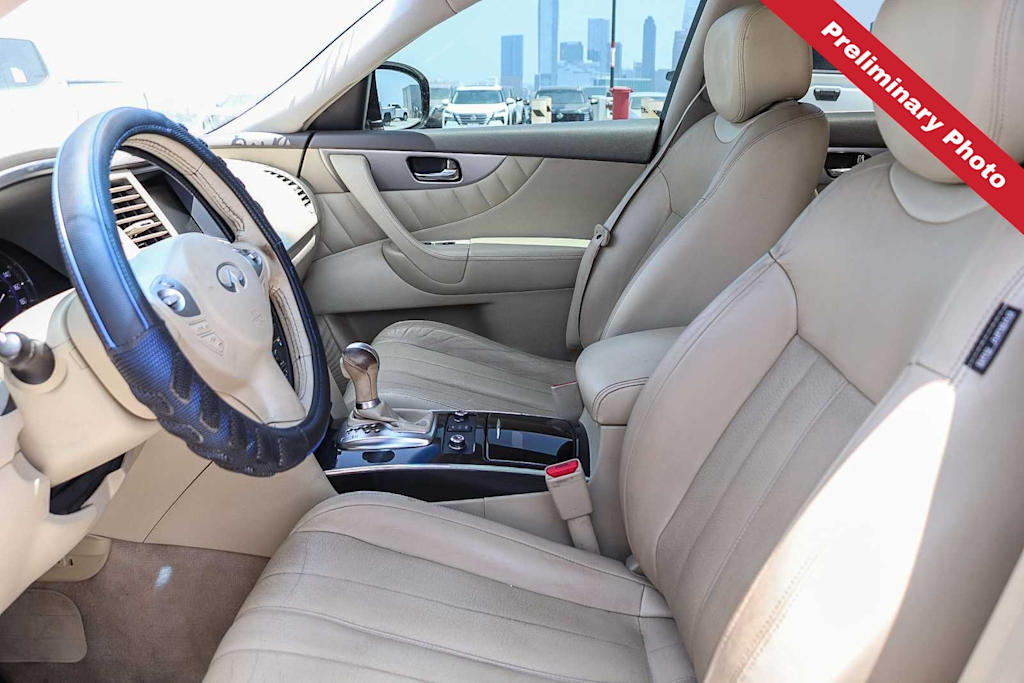 Thumbnail: 2016 INFINITI QX70 - 8