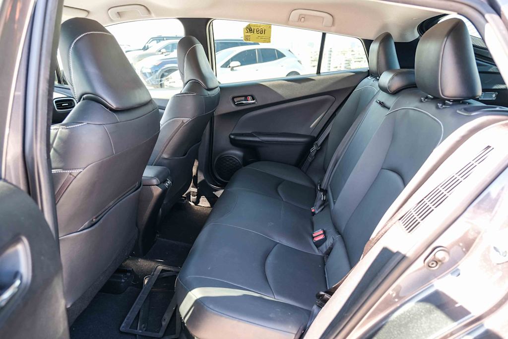 Thumbnail: 2021 Toyota Prius Prime - 12