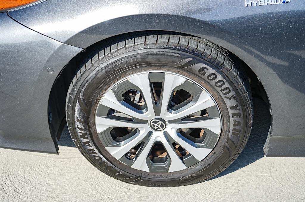 Thumbnail: 2021 Toyota Prius Prime - 22