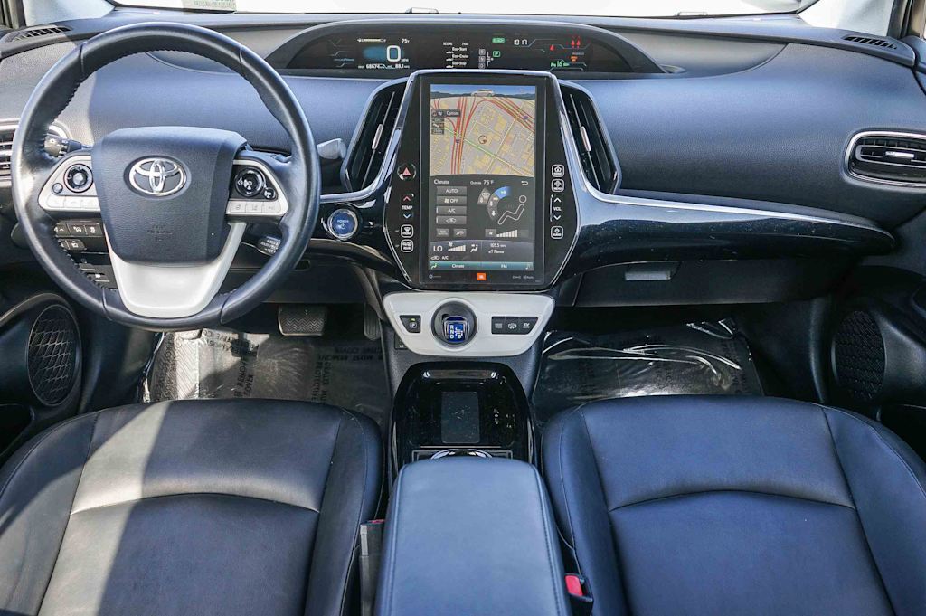 Thumbnail: 2017 Toyota Prius Prime - 2