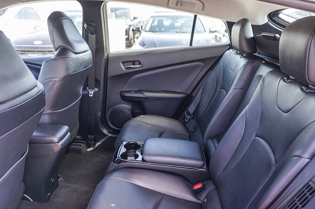Thumbnail: 2017 Toyota Prius Prime - 12