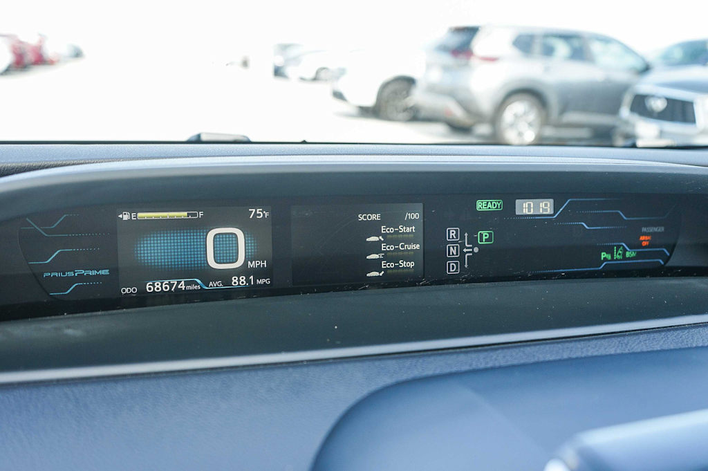 Thumbnail: 2017 Toyota Prius Prime - 24