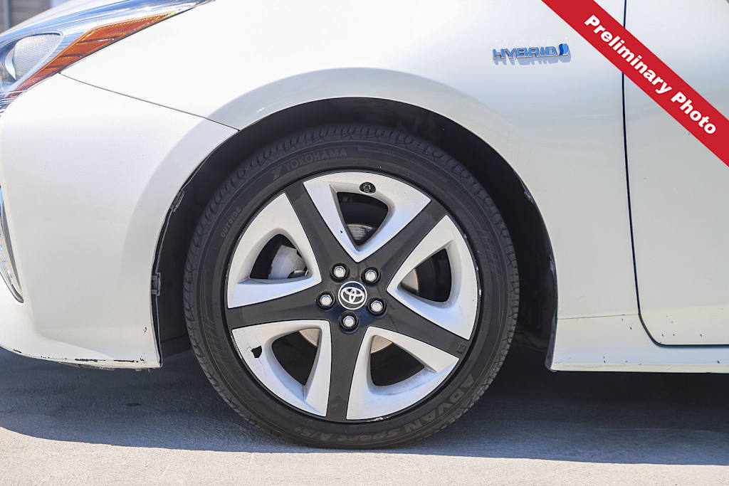 Thumbnail: 2017 Toyota Prius - 7