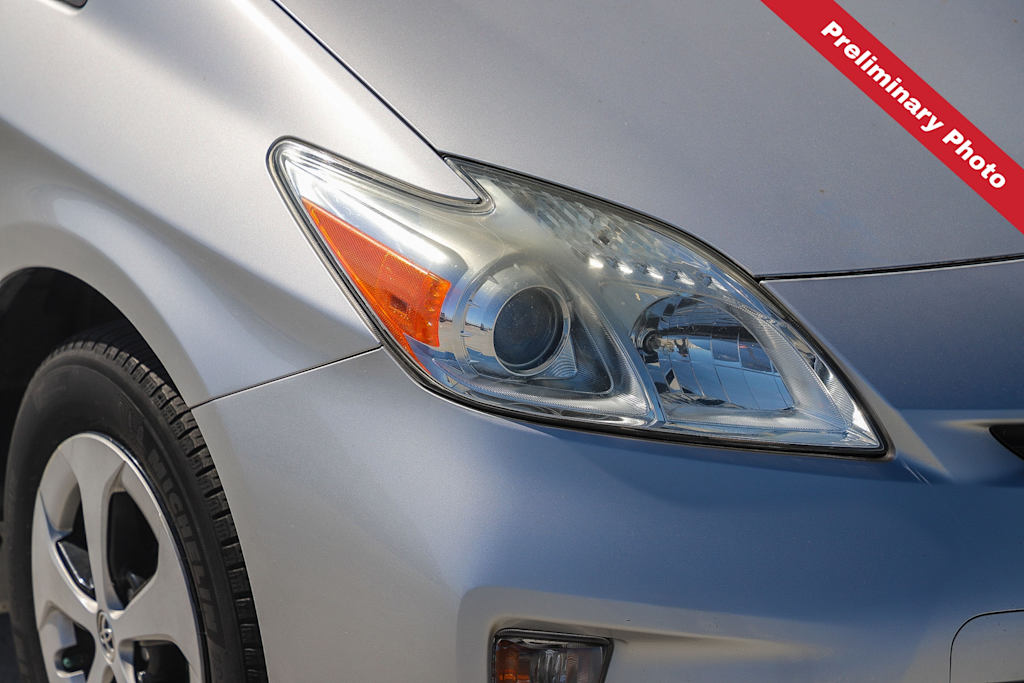 Thumbnail: 2015 Toyota Prius - 12