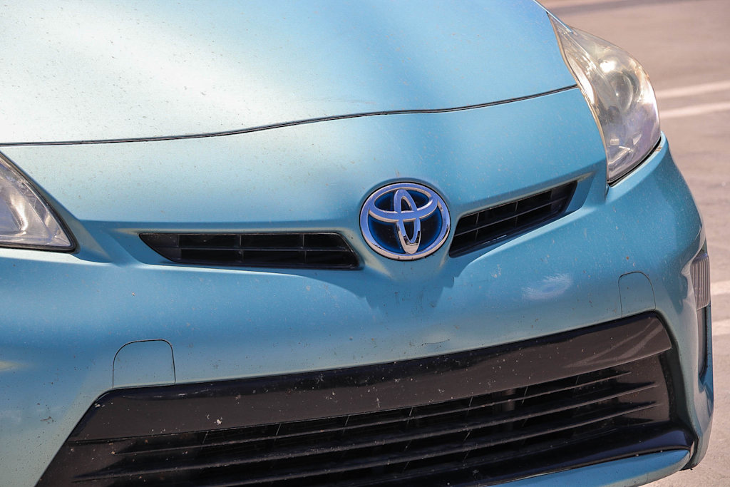 Thumbnail: 2015 Toyota Prius - 6