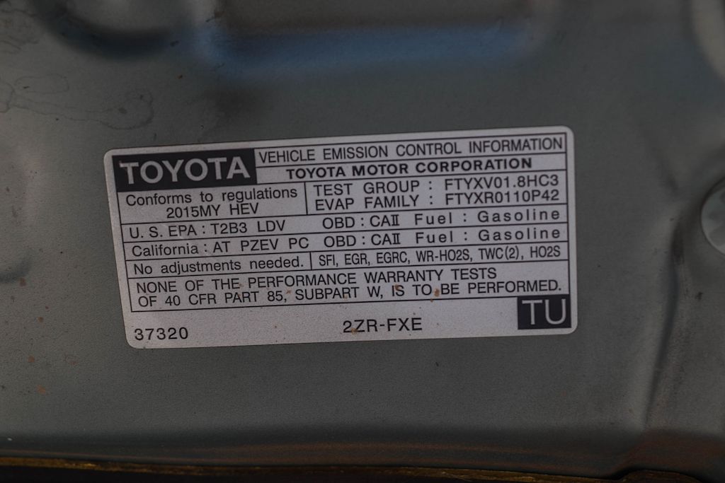 Thumbnail: 2015 Toyota Prius - 13