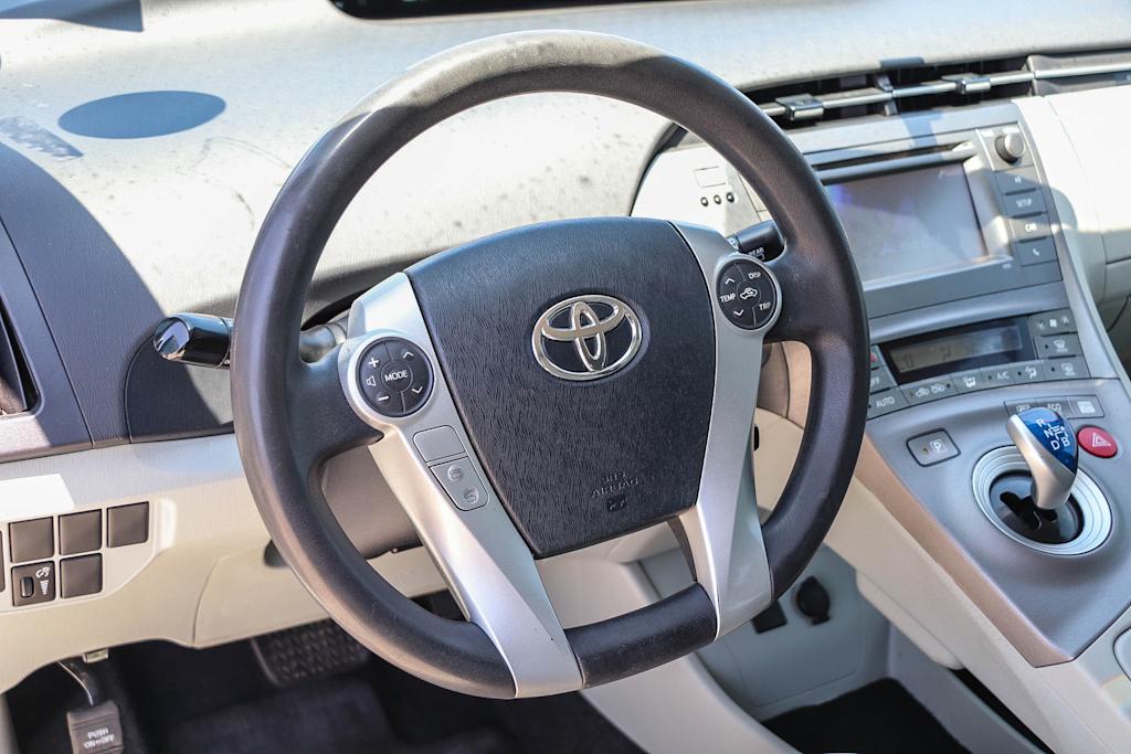Thumbnail: 2015 Toyota Prius - 2
