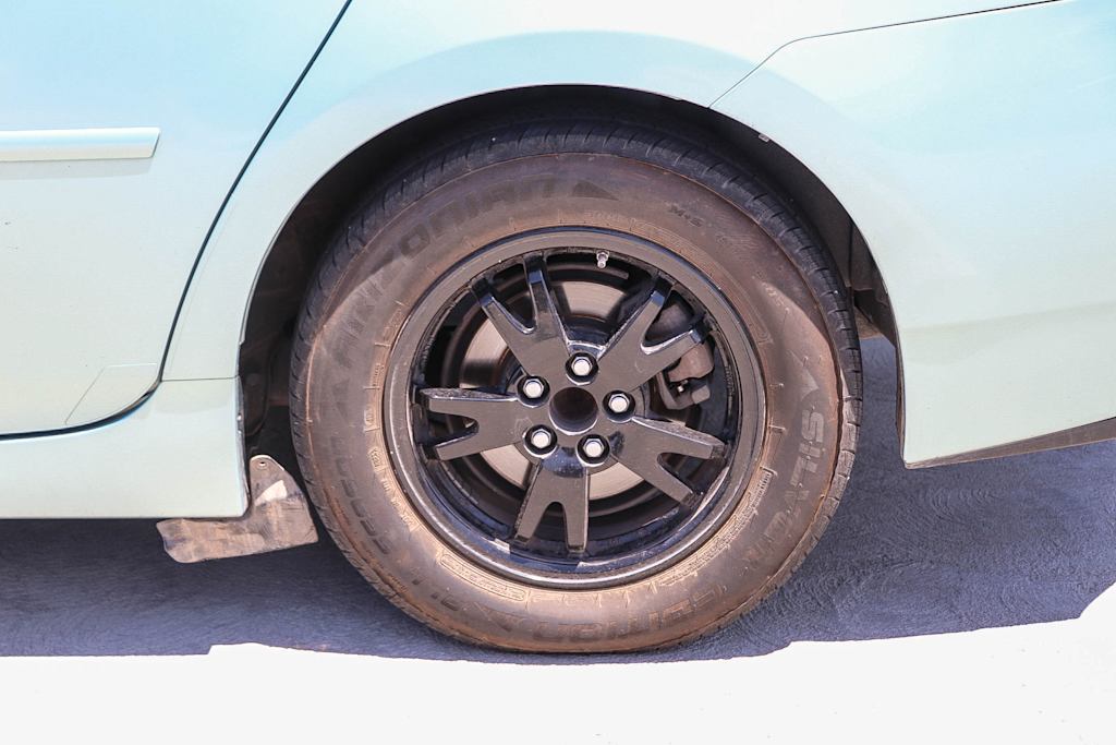 Thumbnail: 2015 Toyota Prius - 19