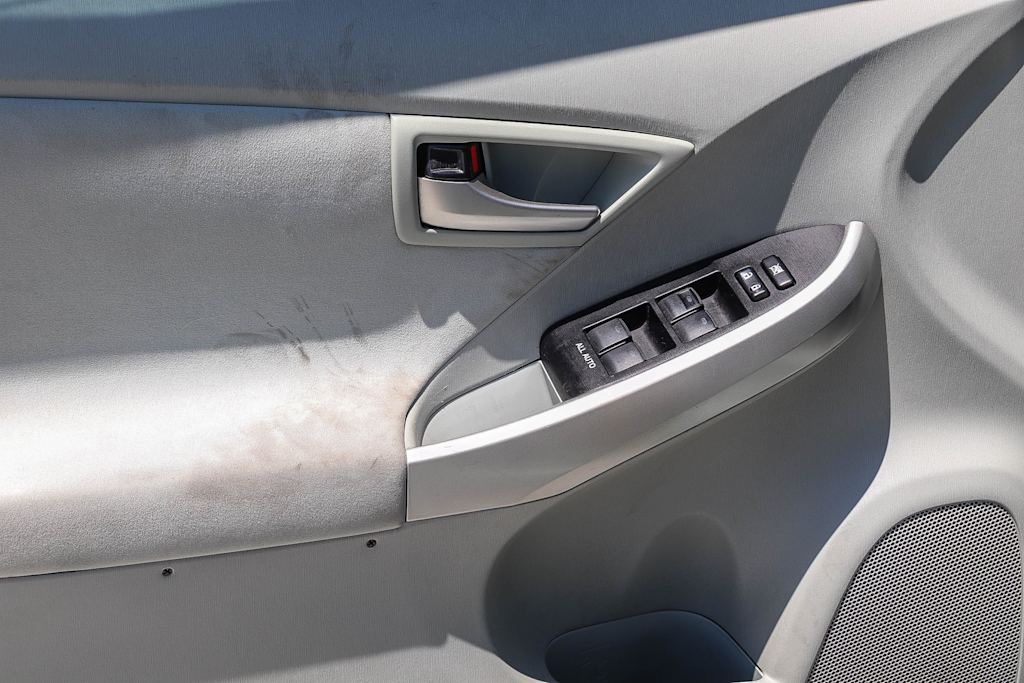 Thumbnail: 2015 Toyota Prius - 20