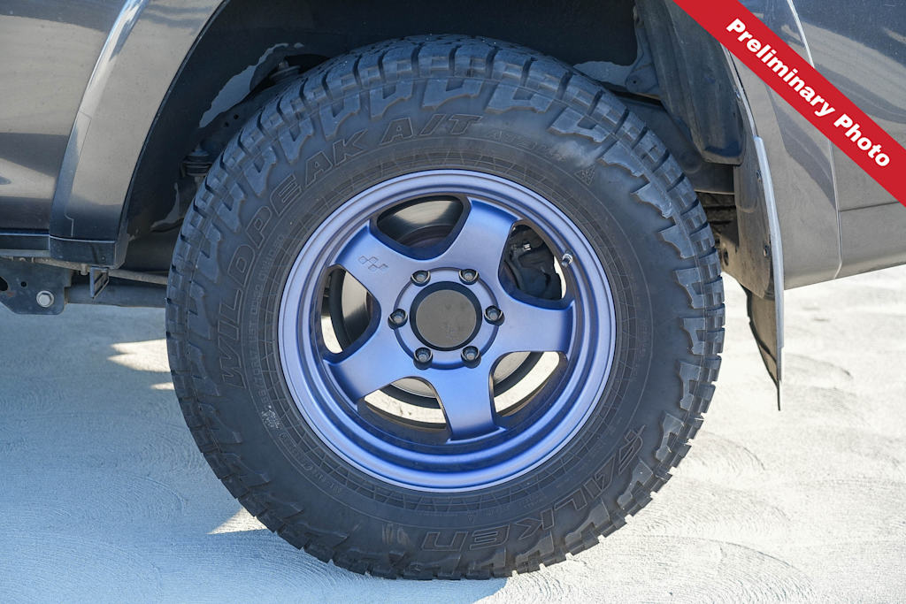 Thumbnail: 2017 Toyota 4Runner - 7