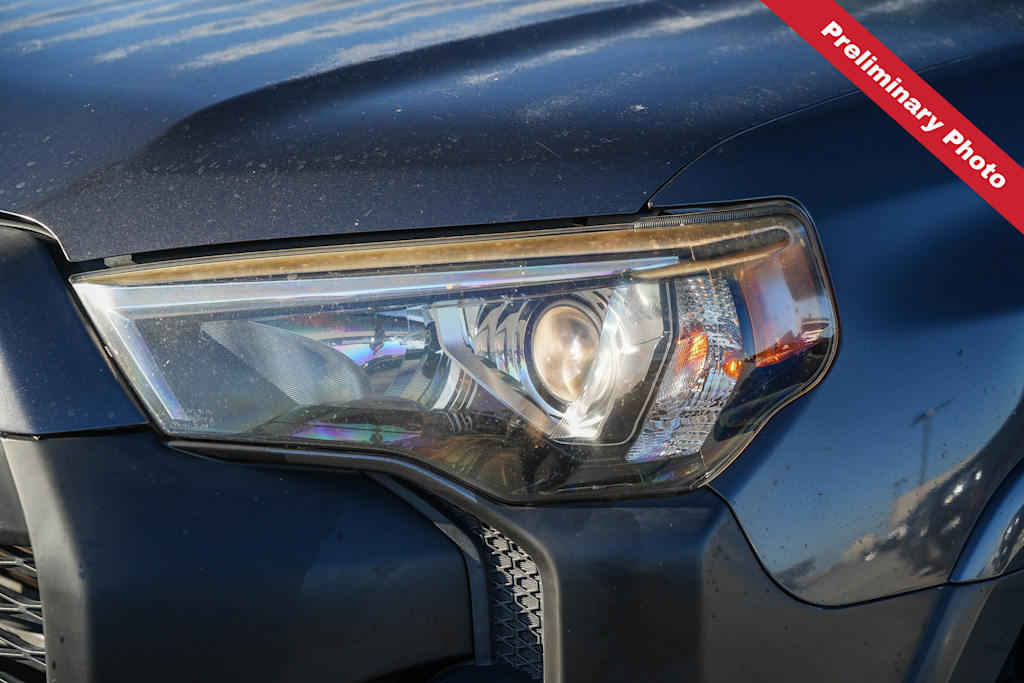 Thumbnail: 2017 Toyota 4Runner - 15