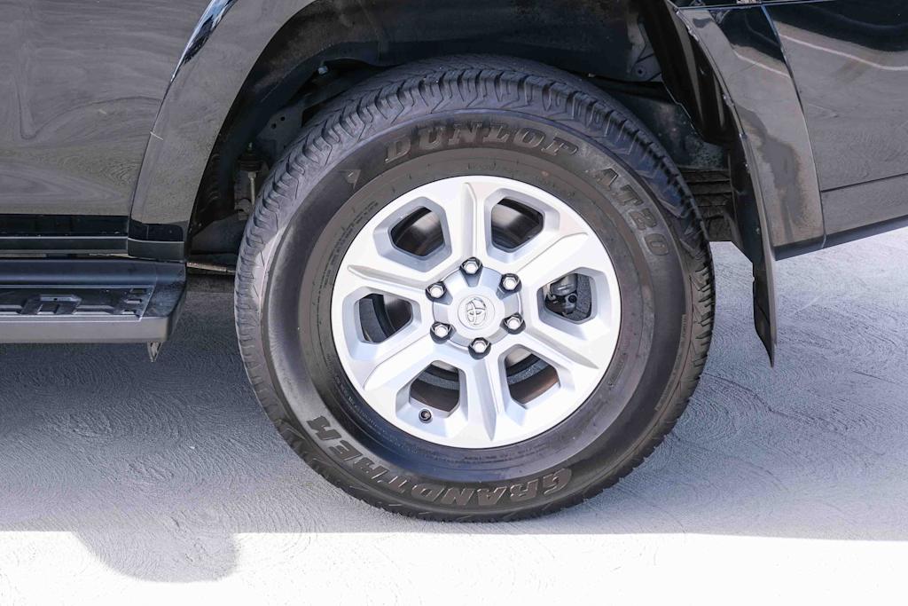 Thumbnail: 2024 Toyota 4Runner - 7