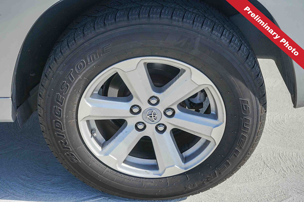 Thumbnail: 2010 Toyota Highlander - 7