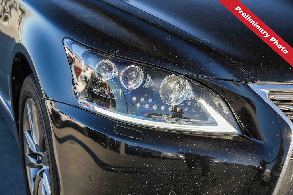 Thumbnail: 2015 Lexus LS - 14