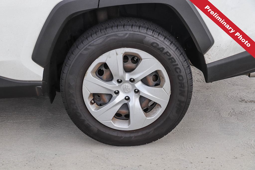 Thumbnail: 2019 Toyota RAV4 - 19