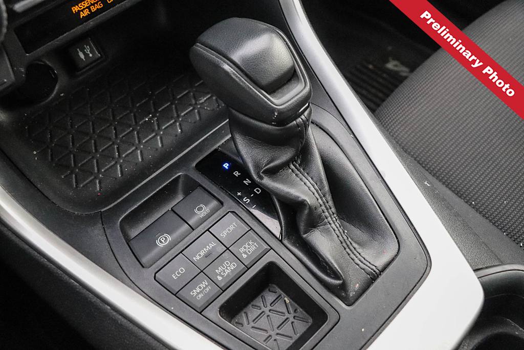 Thumbnail: 2019 Toyota RAV4 - 12