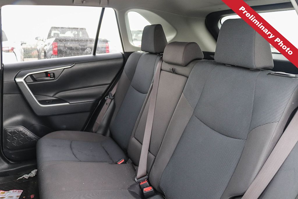 Thumbnail: 2019 Toyota RAV4 - 10