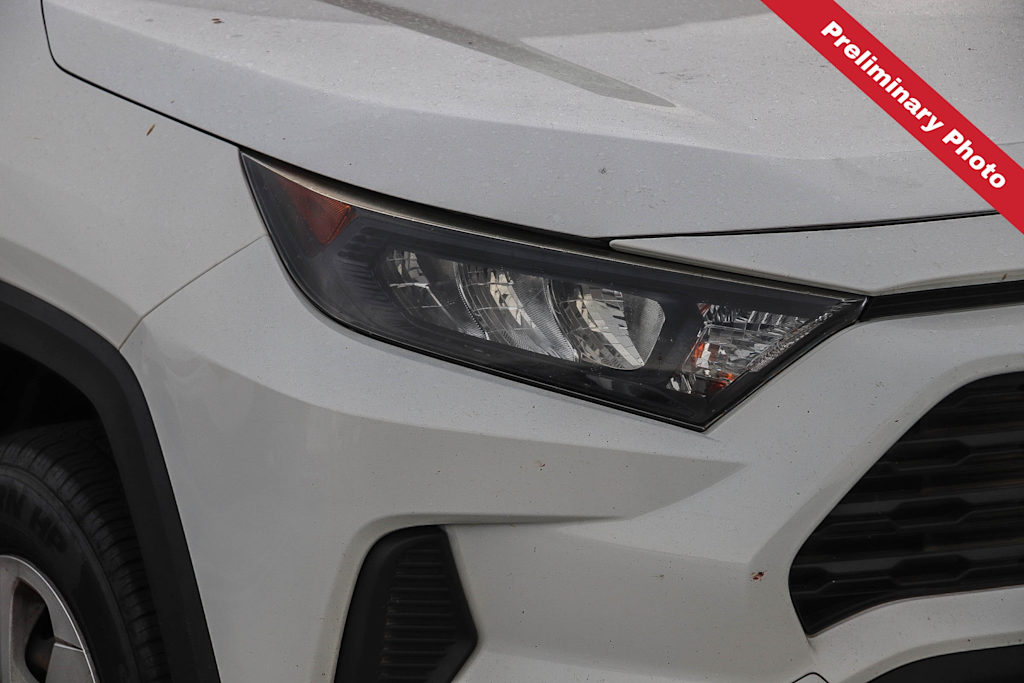 Thumbnail: 2019 Toyota RAV4 - 16