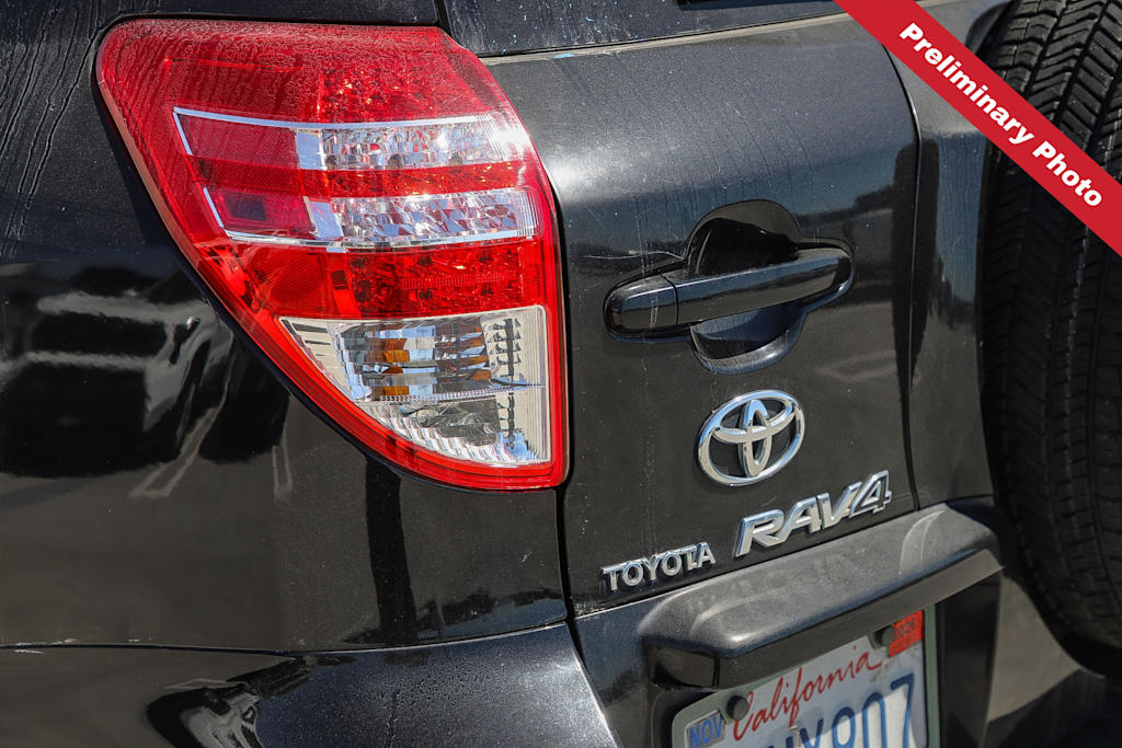 Thumbnail: 2010 Toyota RAV4 - 16