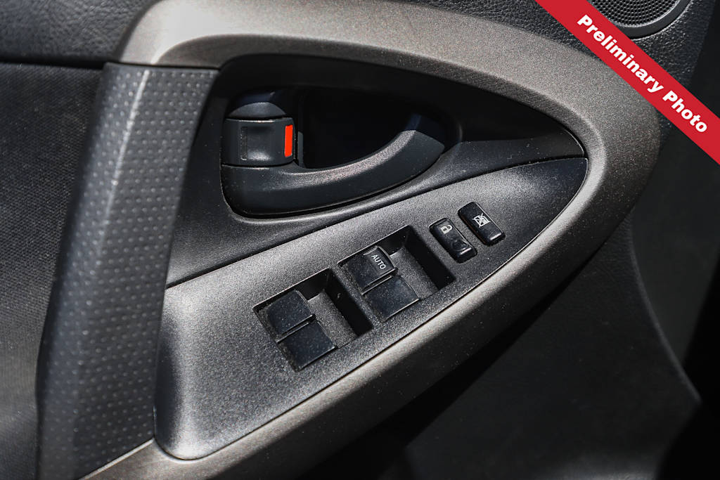 Thumbnail: 2010 Toyota RAV4 - 18