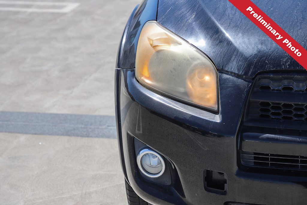 Thumbnail: 2010 Toyota RAV4 - 14