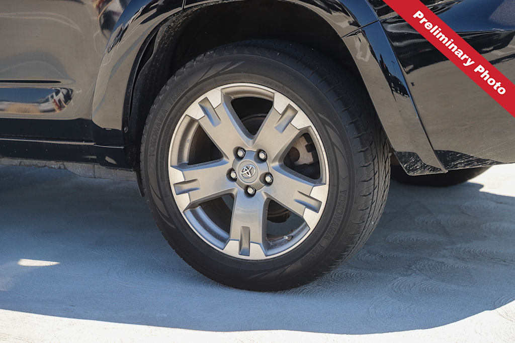 Thumbnail: 2010 Toyota RAV4 - 17