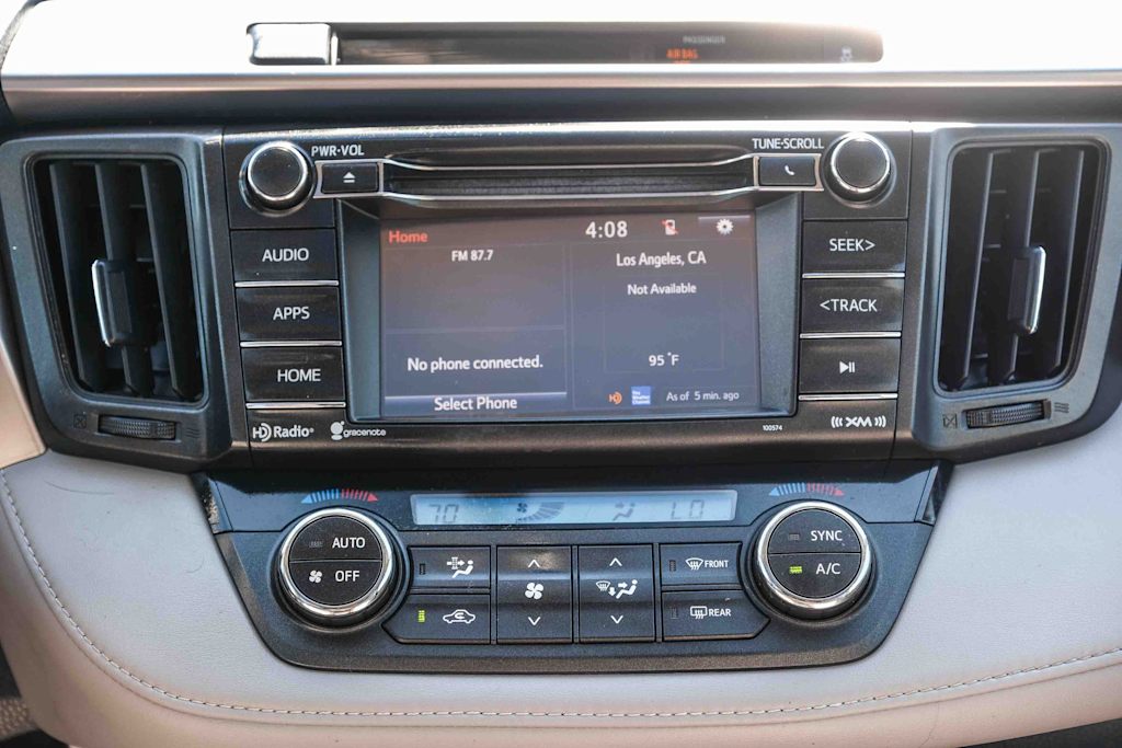 Thumbnail: 2016 Toyota RAV4 - 13