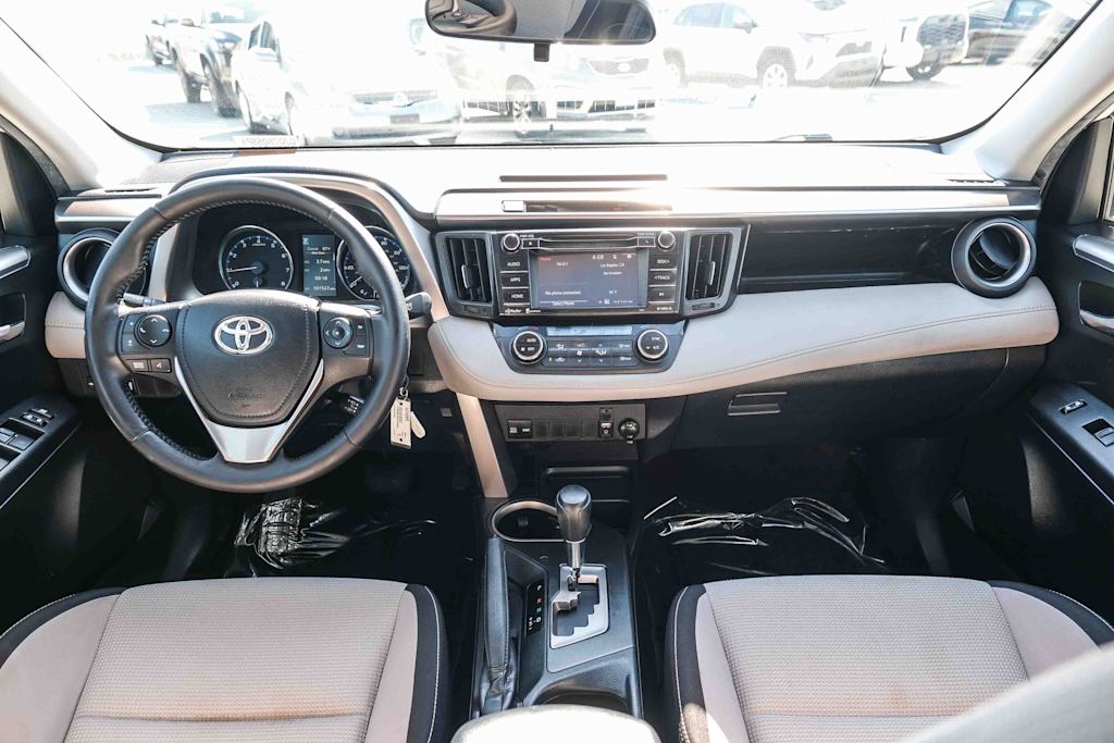 Thumbnail: 2016 Toyota RAV4 - 2