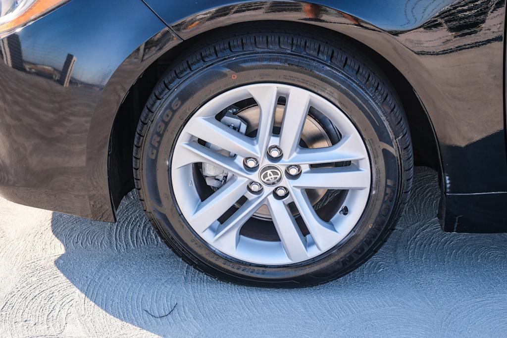 Thumbnail: 2019 Toyota Corolla - 19