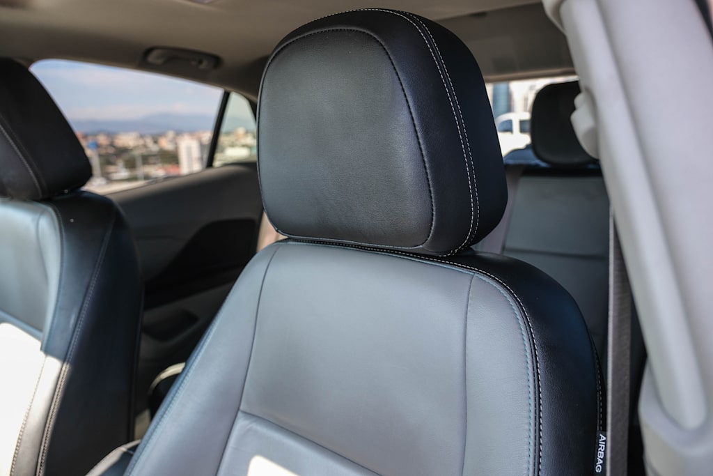 Thumbnail: 2016 Buick Encore - 26