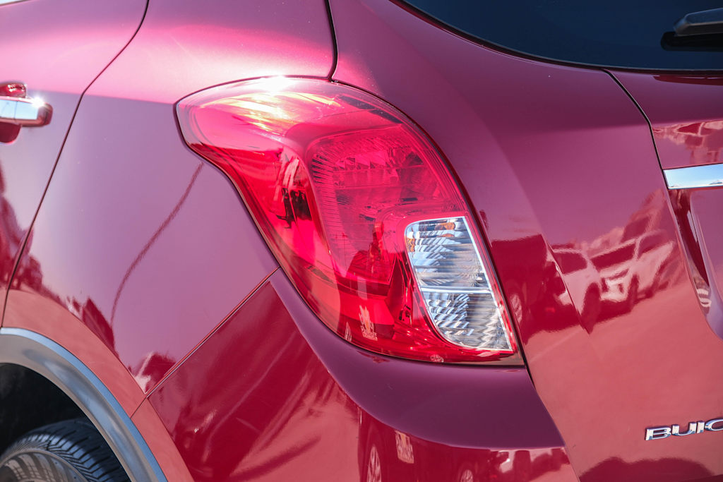 Thumbnail: 2016 Buick Encore - 20