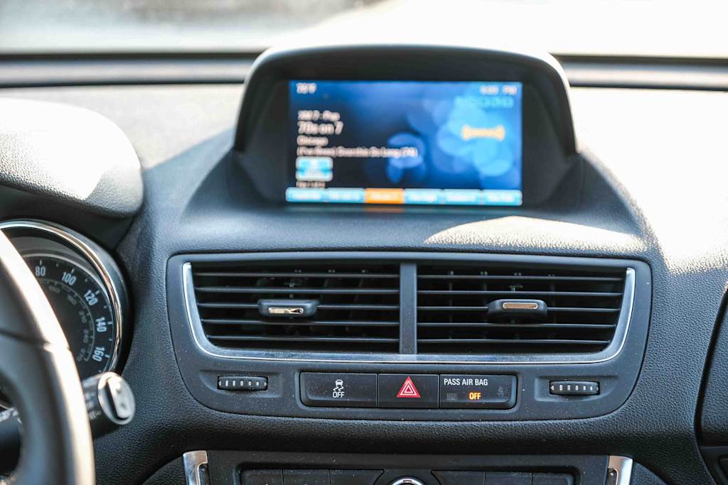 Thumbnail: 2016 Buick Encore - 11