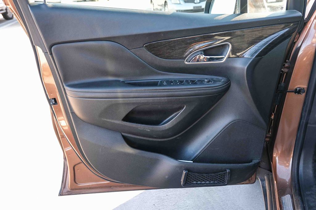 Thumbnail: 2016 Buick Encore - 23