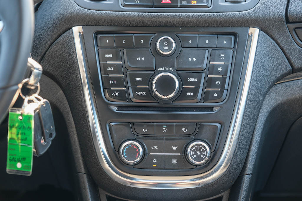 Thumbnail: 2016 Buick Encore - 23