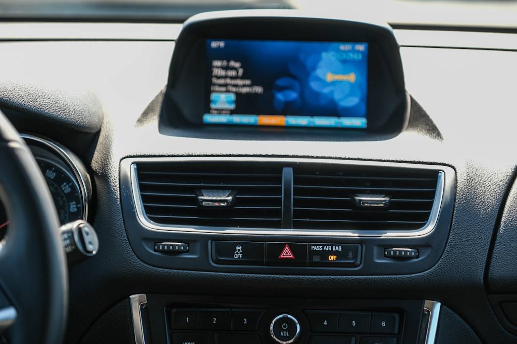 Thumbnail: 2016 Buick Encore - 13
