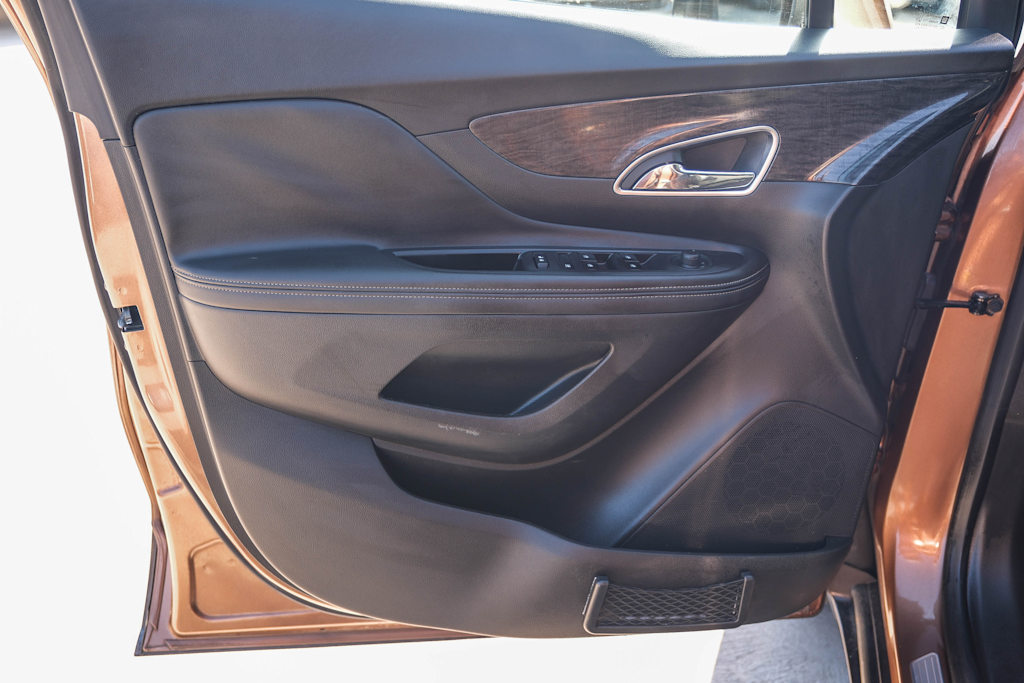 Thumbnail: 2016 Buick Encore - 25