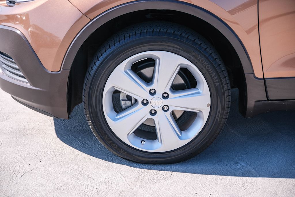 Thumbnail: 2016 Buick Encore - 20
