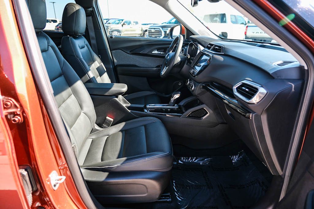 Thumbnail: 2021 Chevrolet TrailBlazer - 10
